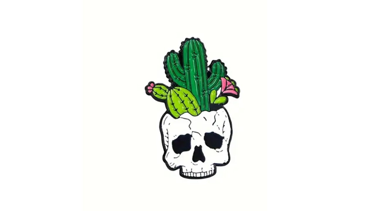 Plant Skull Enamel Pin - Novelty•ish