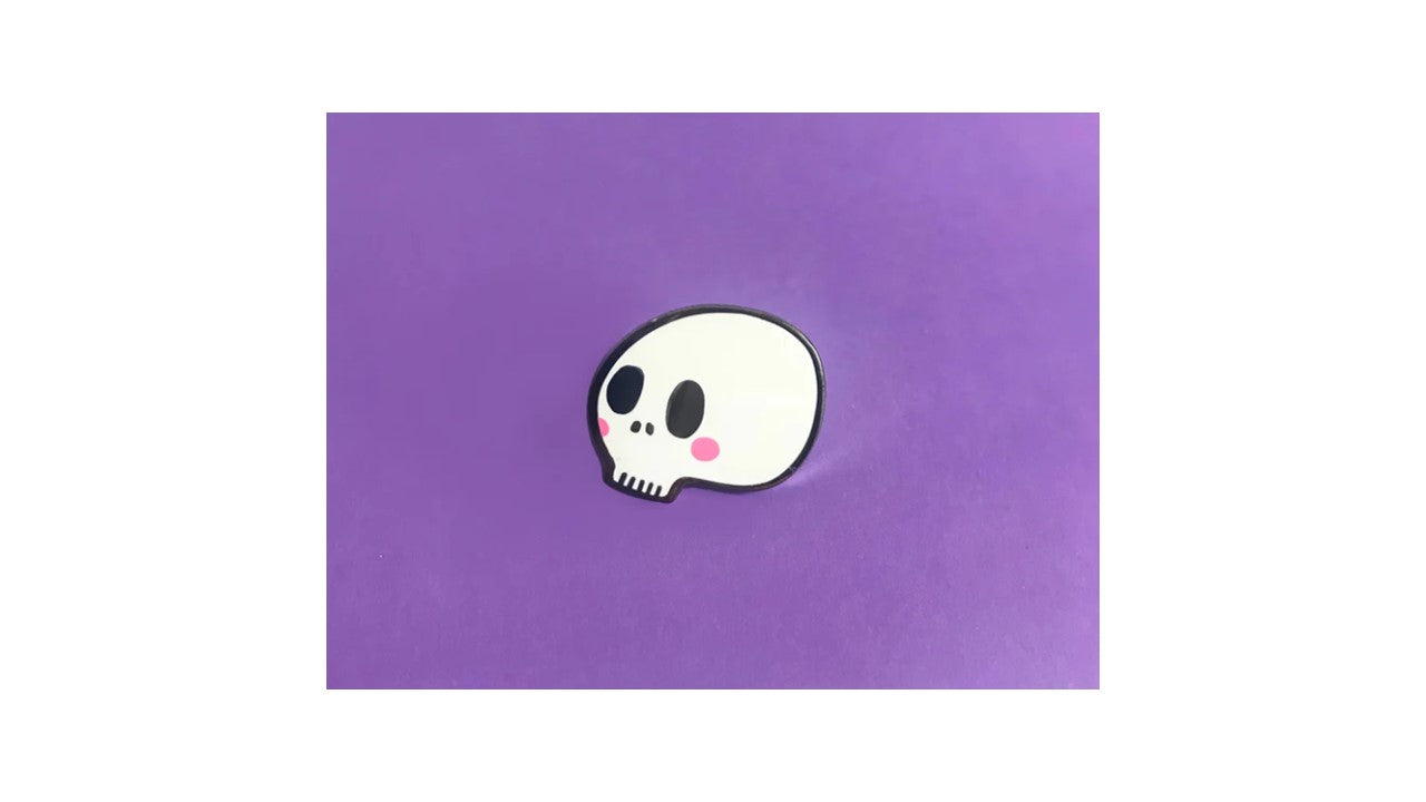 Cutesy Skull Enamel Pin - Novelty•ish